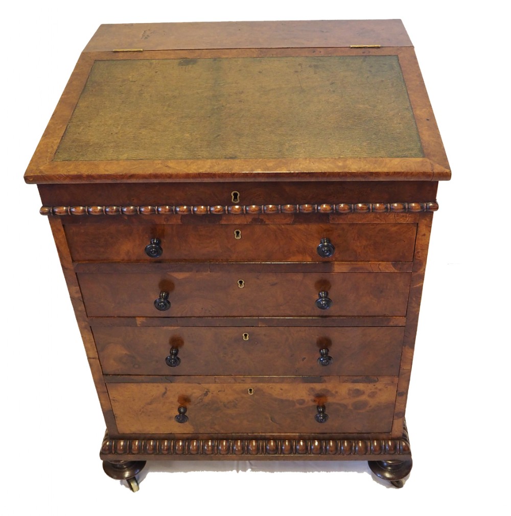 FINE GILLOWS BURR OAK SLIDING TOP DAVENPORT