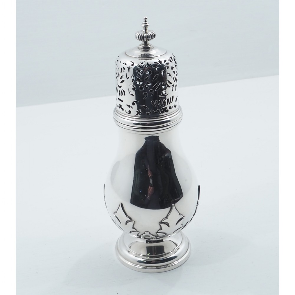SUPERB QUALITY LARGE SILVER SUGAR CASTOR. 