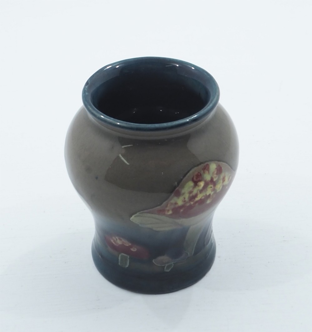 BEAUTIFUL MOORCROFT SMALL CLAREMONT VASE