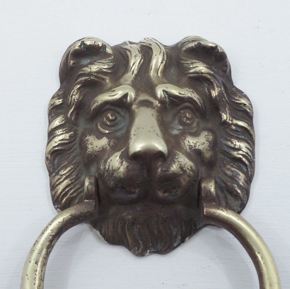 EARLY 19th CENTURY BRASS LION DOOR KNOCKER