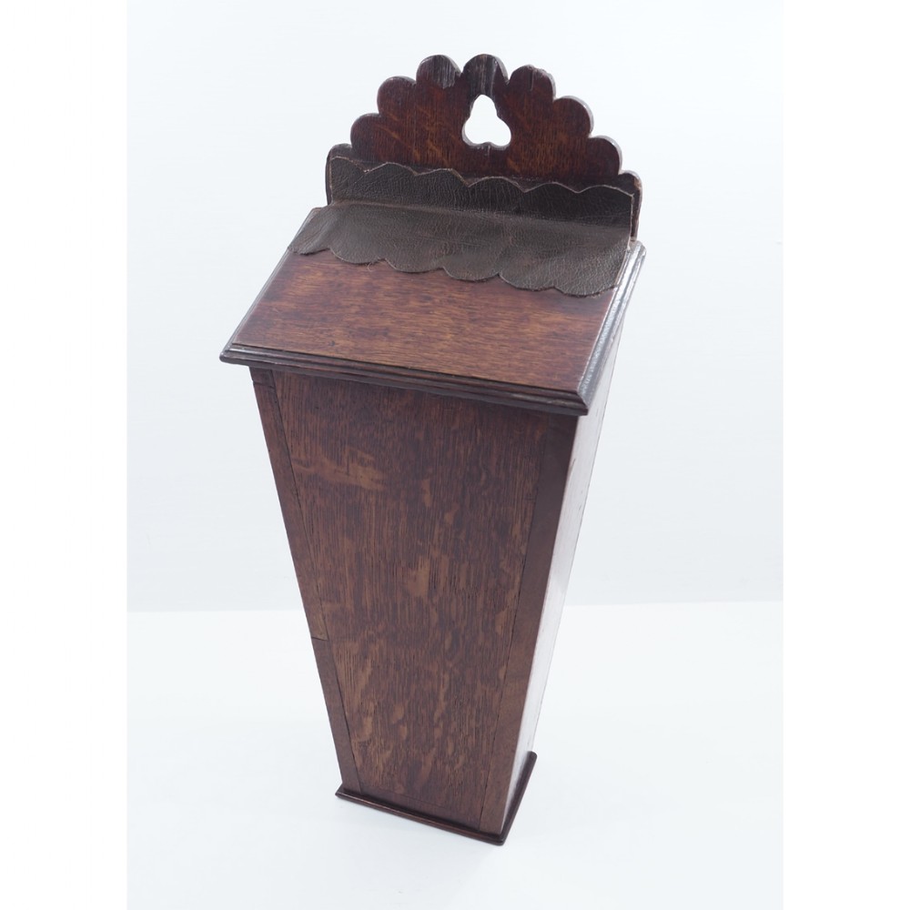 GEORGIAN OAK & MAHOGANY CANDLE BOX