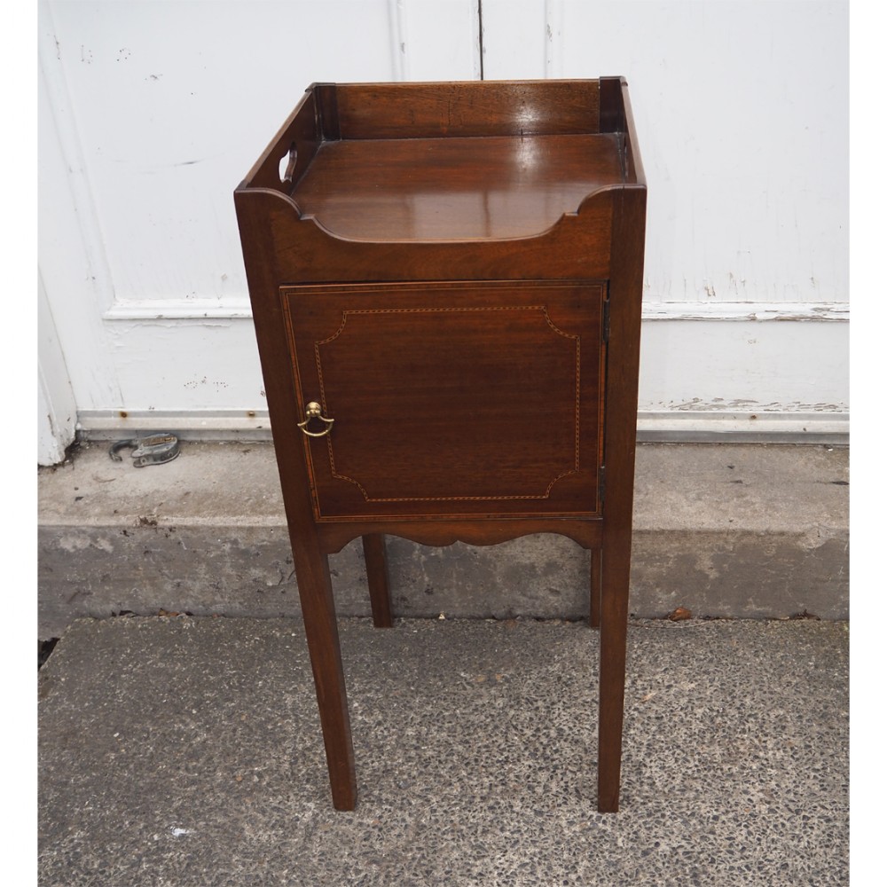 19th CENT. SCOTTISH MAHOGANY BEDSIDE CUPBOARD
