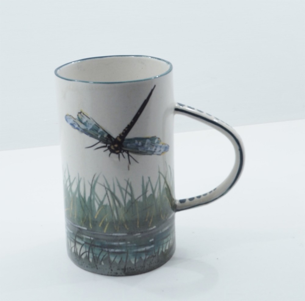 STUNNING WEMYSS TALL MUG IN DRAGON FLIES
