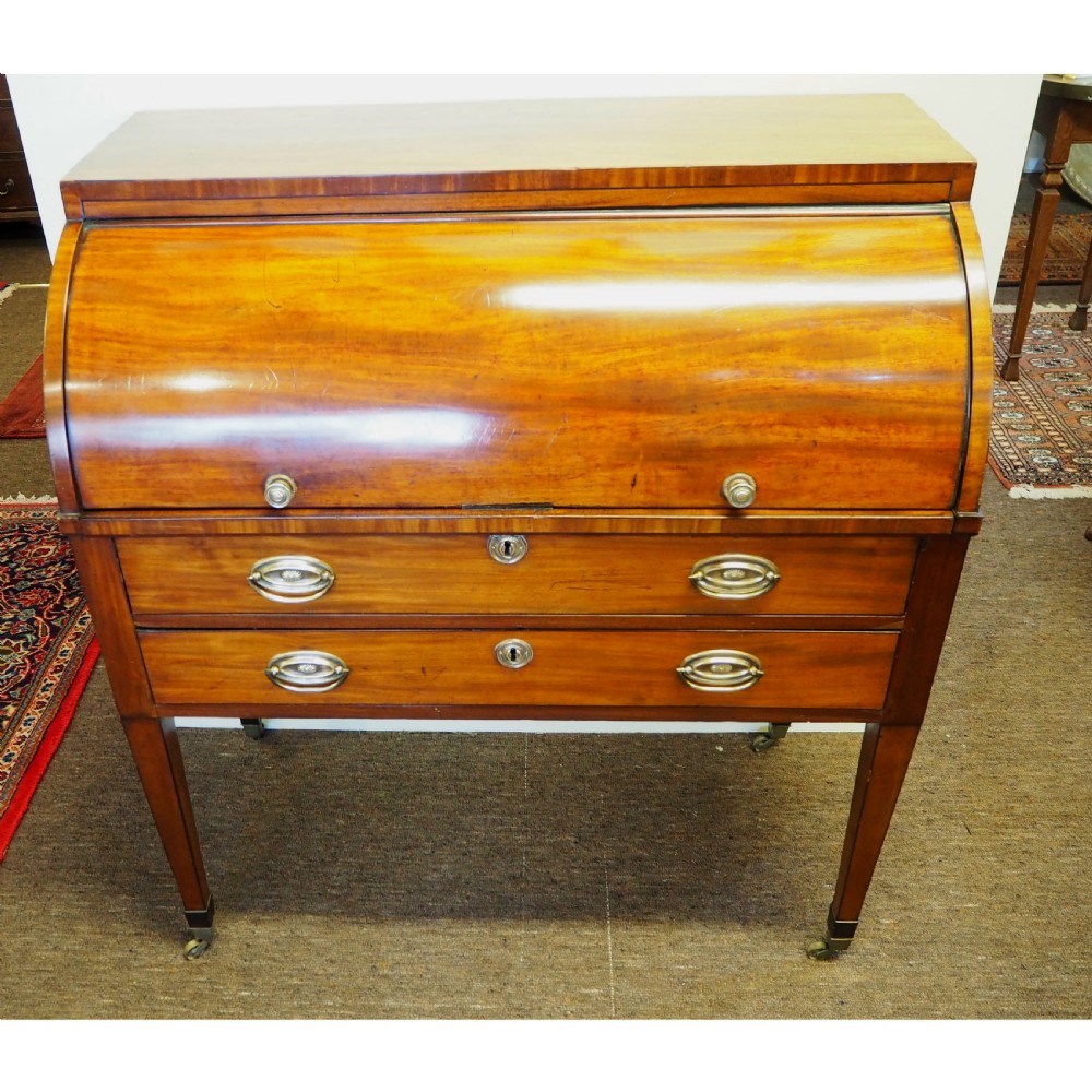 SMALL GEORGIAN MAHOGANY CYLINDER BUREAU View III