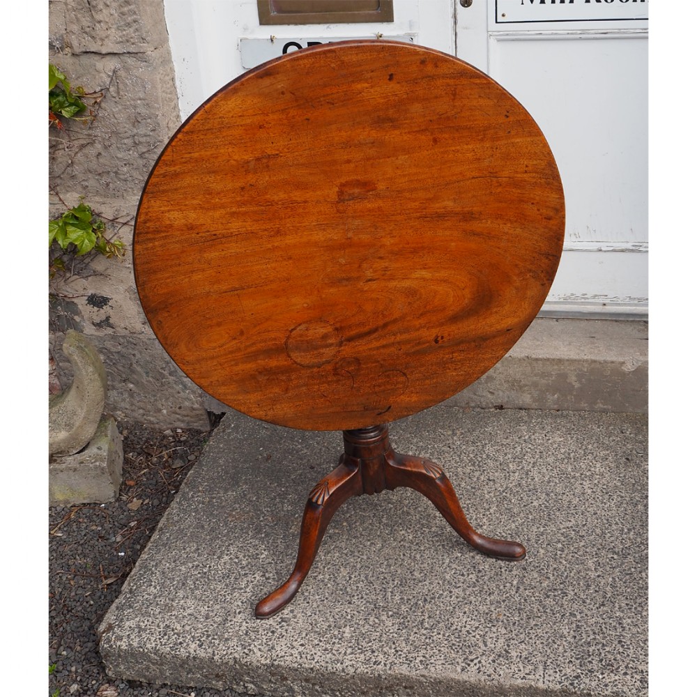 GEORGE III MAHOGANY COUNTRY TRIPOD TABLE