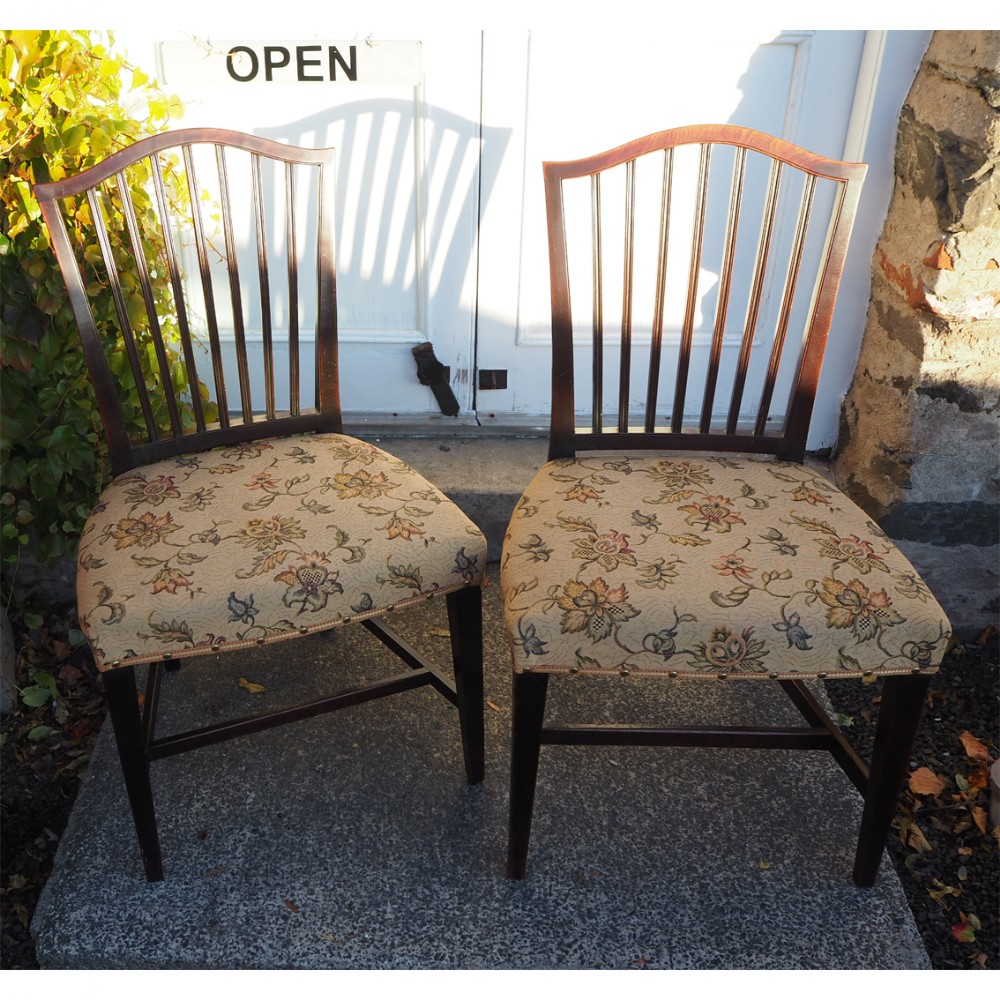 SUPERIOR PAIR OF GEORGIAN MAHOGANY CHAIRS