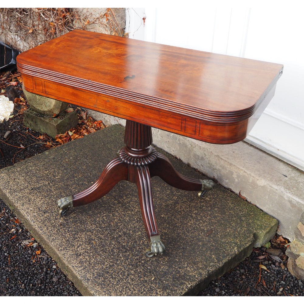FINE WHITEHAVEN CUBAN MAHOGANY TEA TABLE