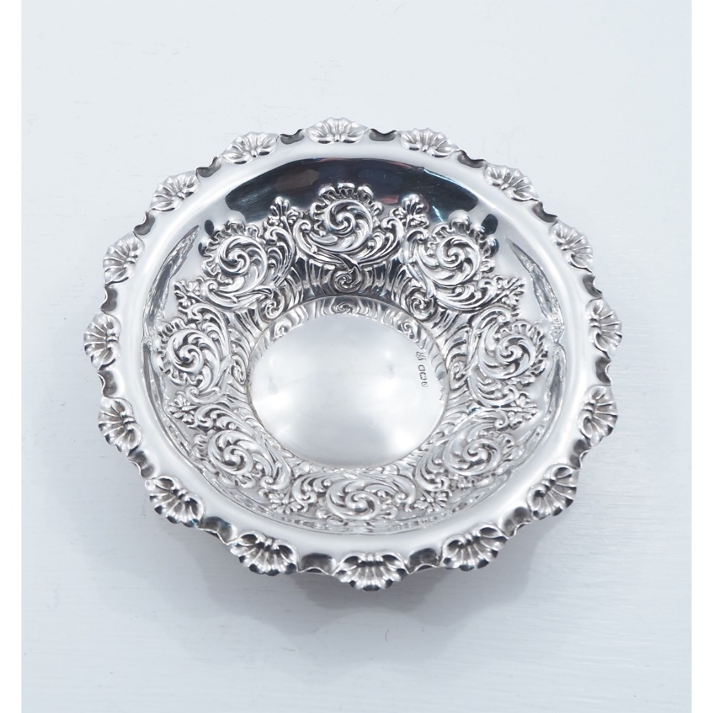 GOOD VICTORIAN SILVER BONBON DISH