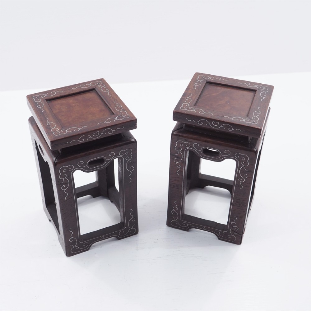 UNUSUAL PAIR OF MINIATURE CHINESE STANDS