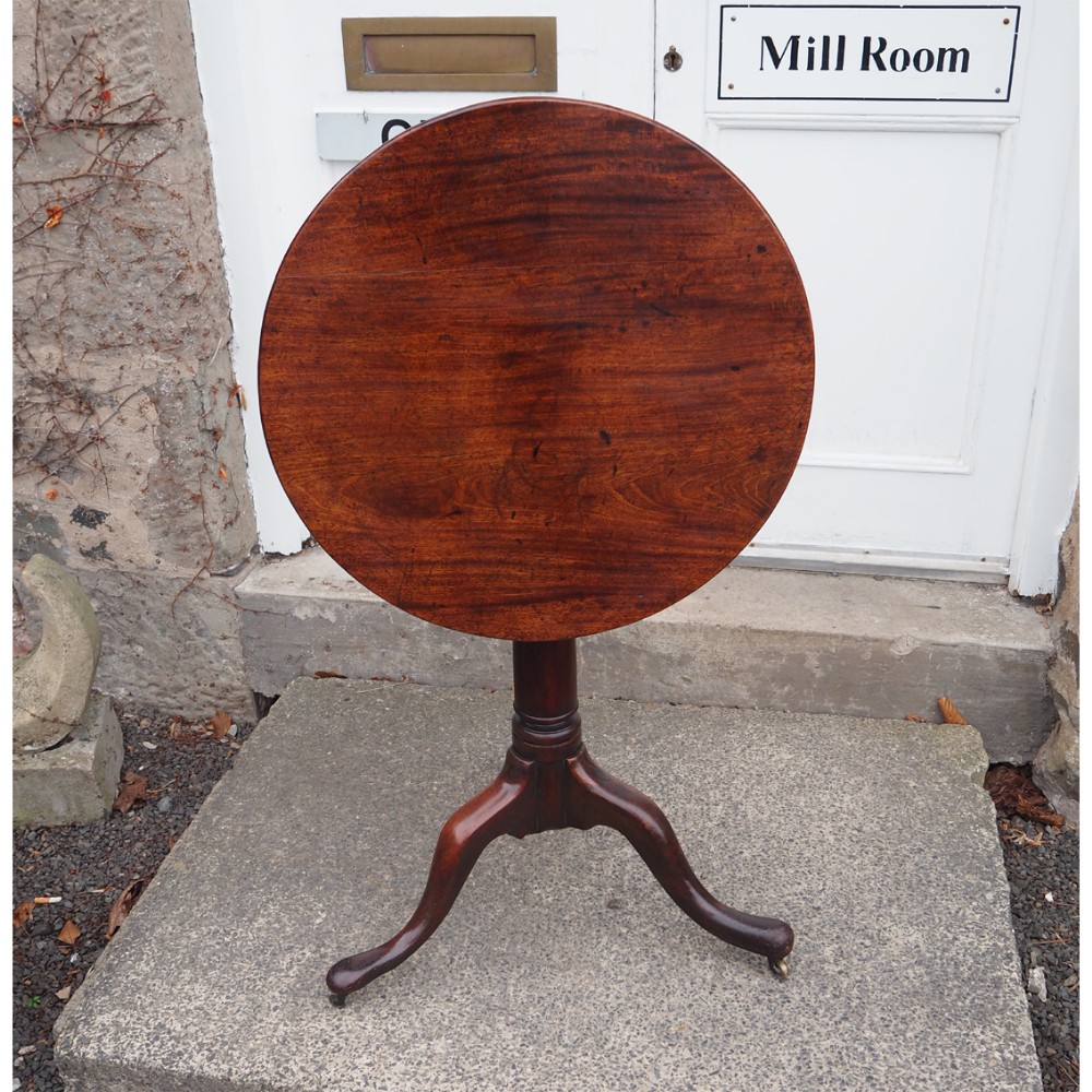 GEORGE II CUBAN MAHOGANY TRIPOD TABLE
