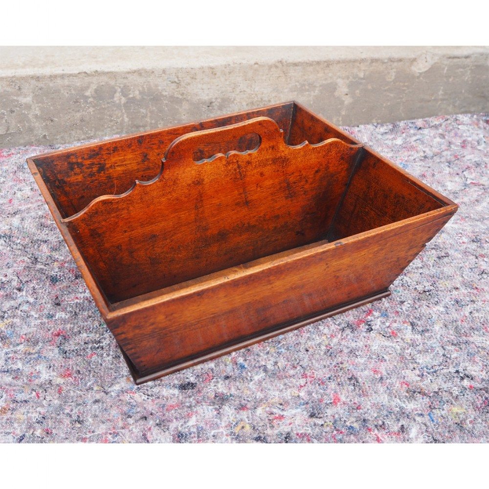 LARGE SCOTTISH COUNTRY HOUSE CUTLERY TRAY