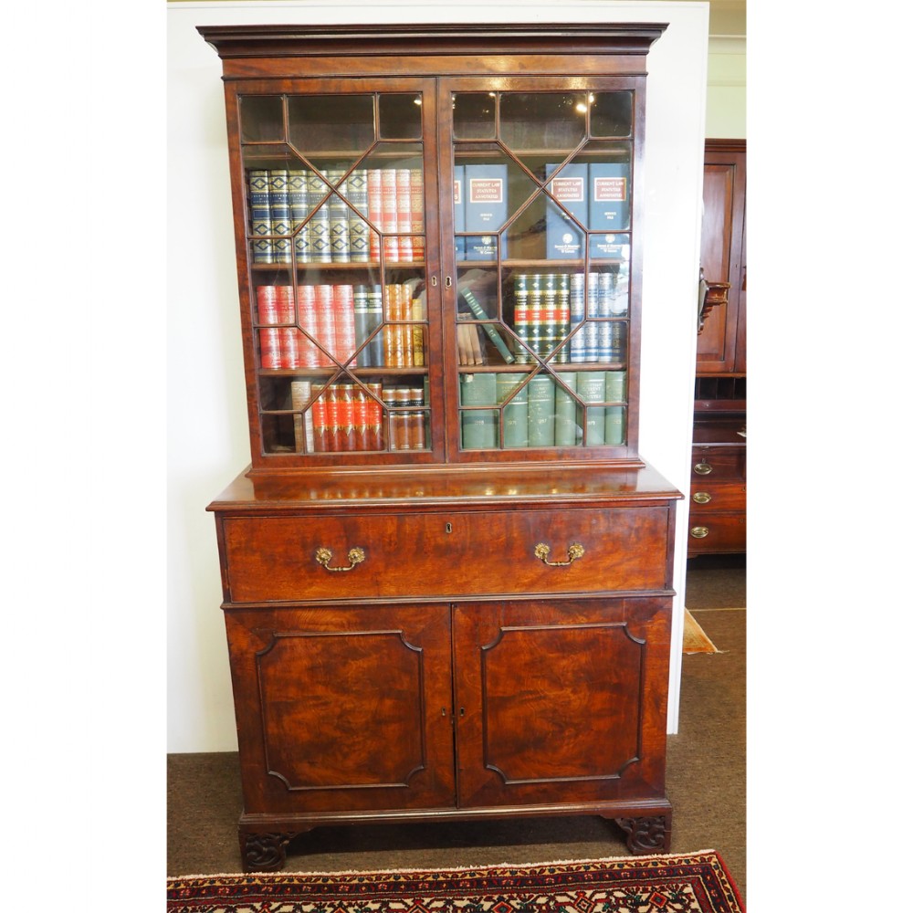 GEORGE 3rd CHIPPENDALE MAHOGANY BOOKCASE