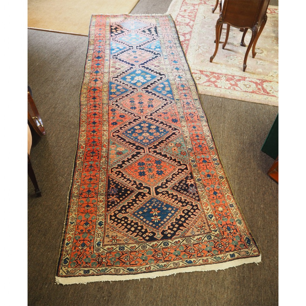 PERSIAN CAUCASIAN STYLE HAMADAN RUNNER. 