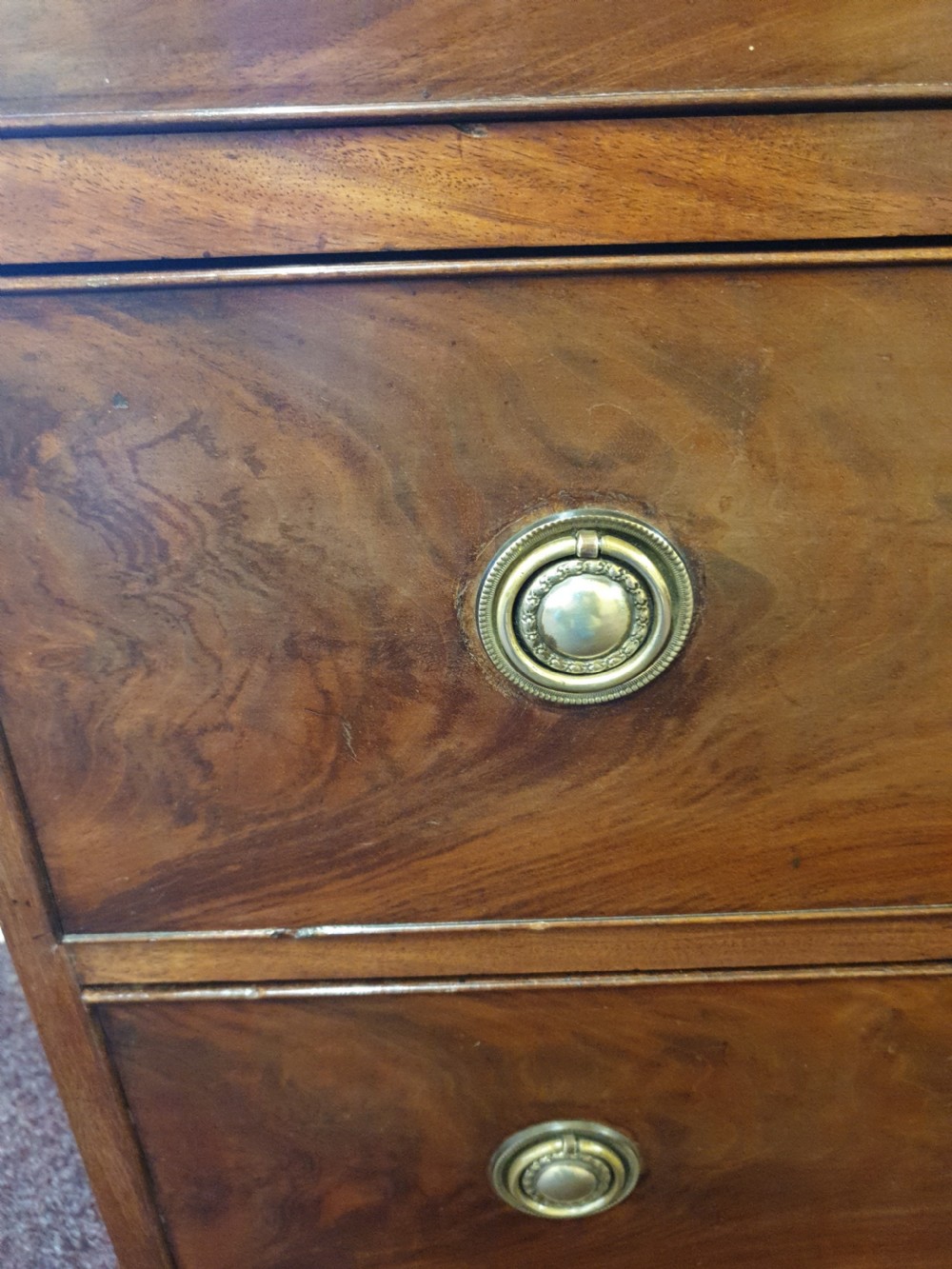 SMALL GEORGIAN MAHOGANY BEDSIDE CHEST View V