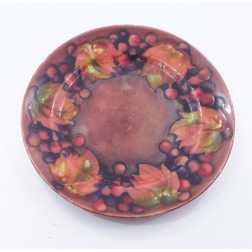 WILLIAM MOORCROFT FLAMBE LEAF & BERRIES PLATE