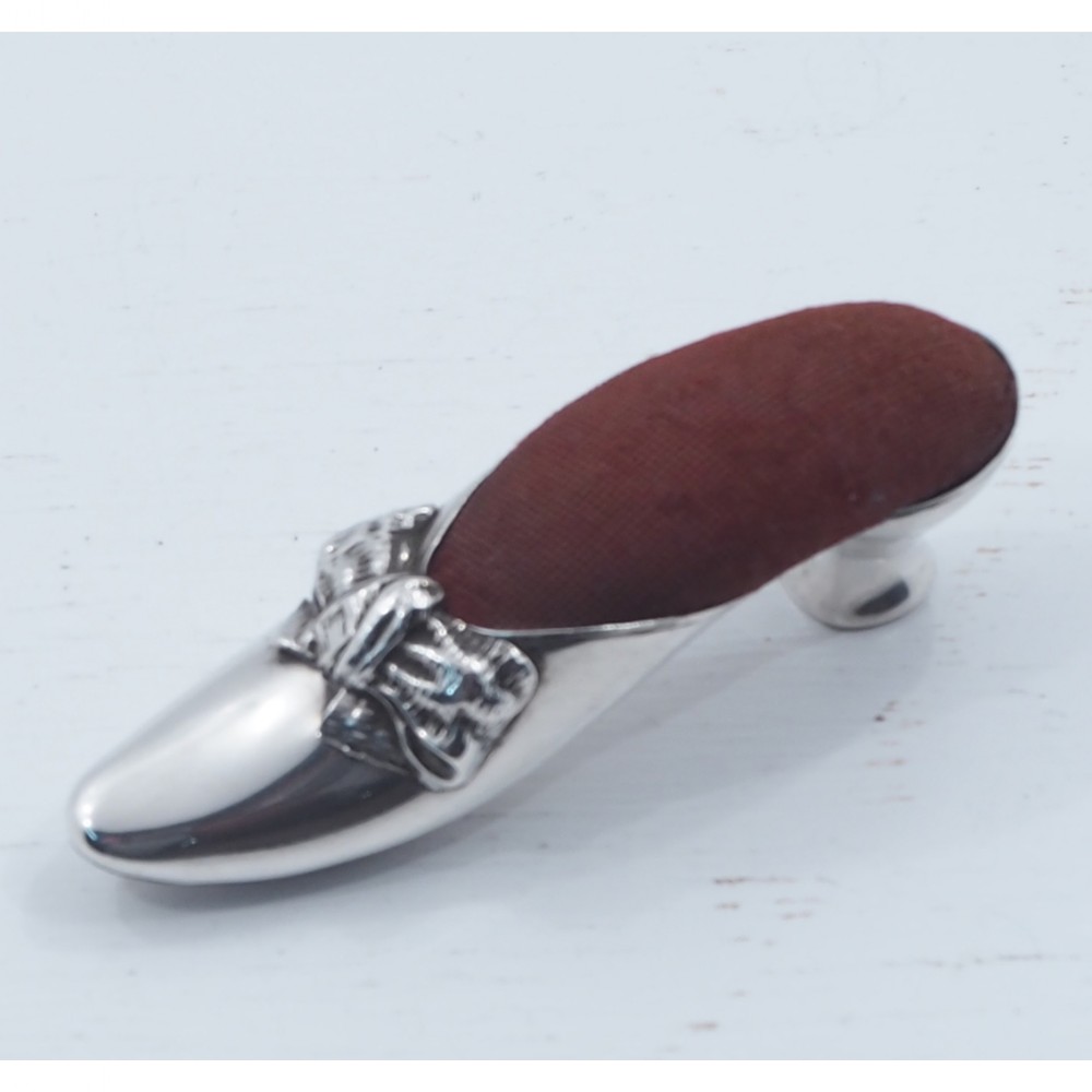 CHESTER SILVER SHOE PIN CUSHION