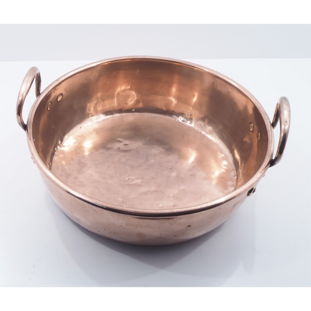 GOOD HEAVY DUTY VICTORIAN COPPER PAN