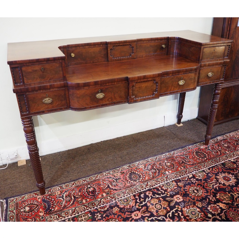 GEORGIAN SCOTTISH MAHOGANY SIDEBOARD