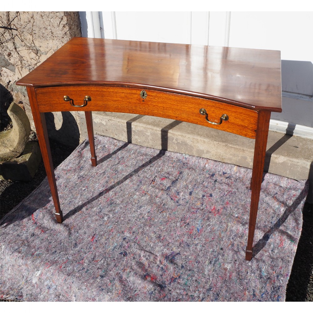 UNUSUAL GEORGIAN CONCAVE FRONT SIDE TABLE