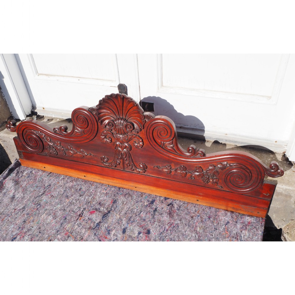 SUPERB LATE REGENCY IRISH MAHOGANY CARVING