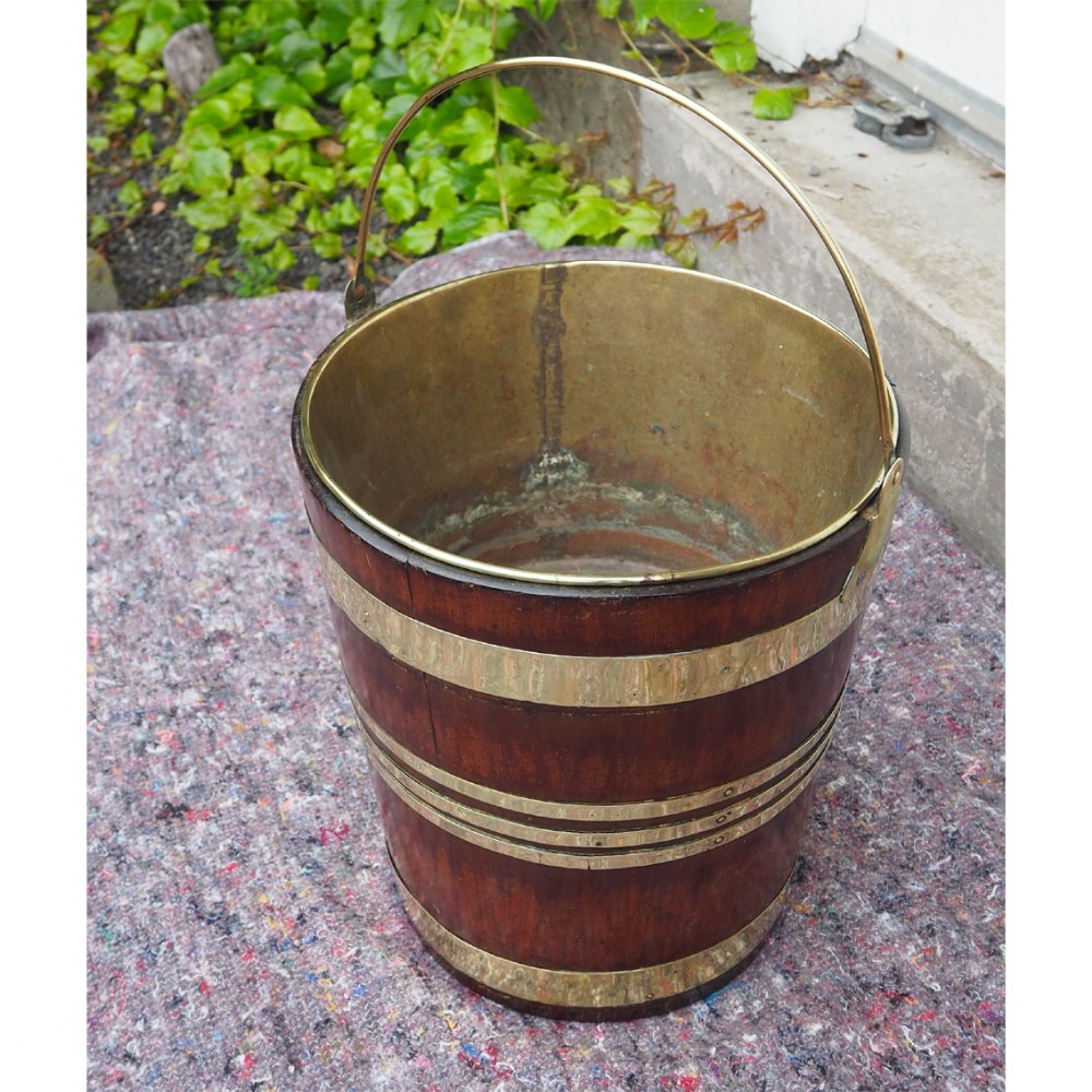 SUPER 18th CENTURY BRASS BOUND BUCKET