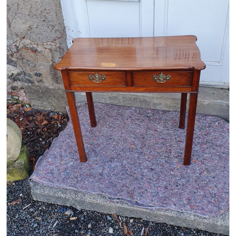 18th CENTURY 2 DRAWER MAHOGANY TABLE