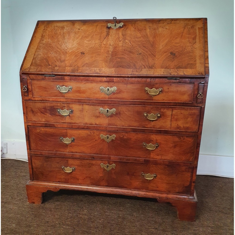 SMALL EARLY GEORGIAN WALNUT BUREAU