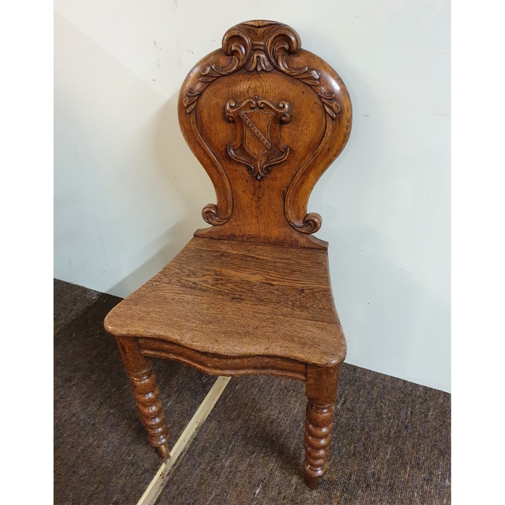VICTORIAN OAK ARMORIAL HALL CHAIR
