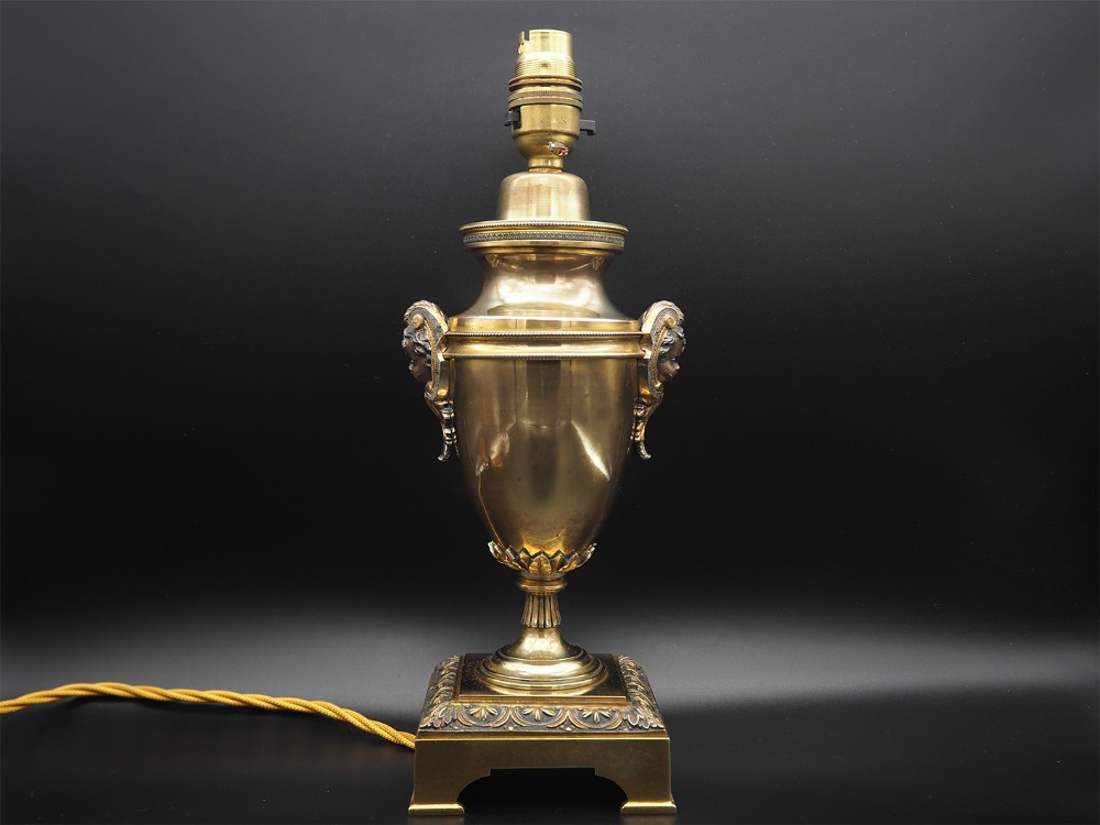 Fine Quality French Bronze Table Lamp