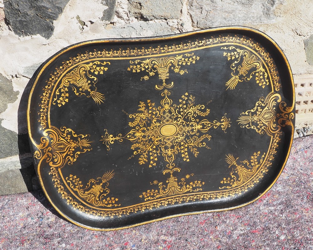 Good Regency Toleware Shaped Tray