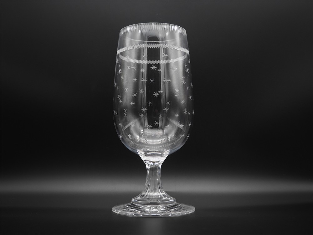 Superb Victorian Cut Glass Celery Vase