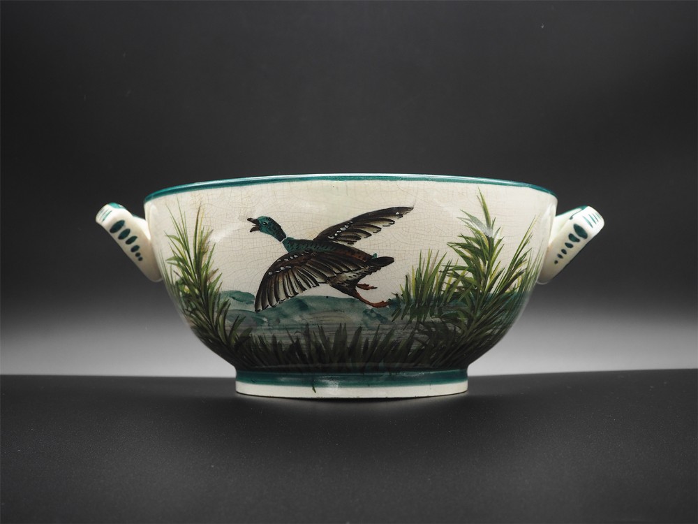 Early Scottish Wemyss Bowl in Ducks 