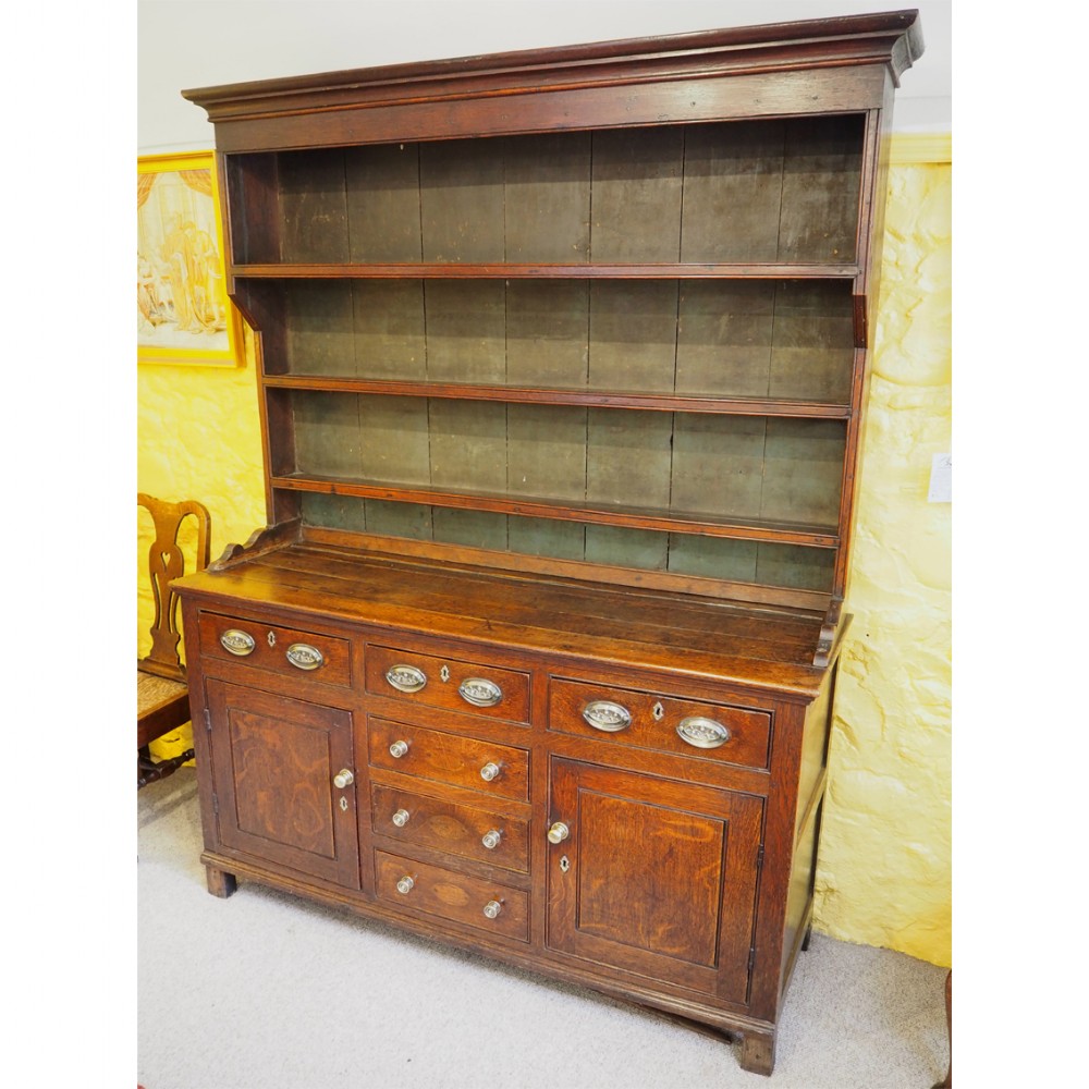 Fine Georgian Oak Dresser and Rack