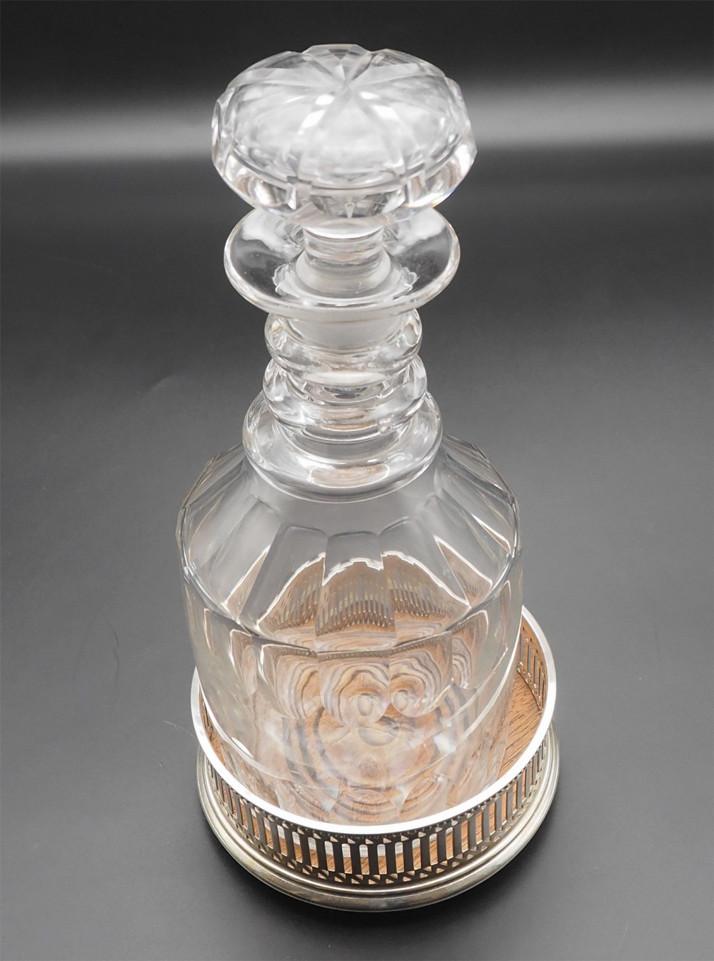Regency 3 Ring Decanter With Coaster
