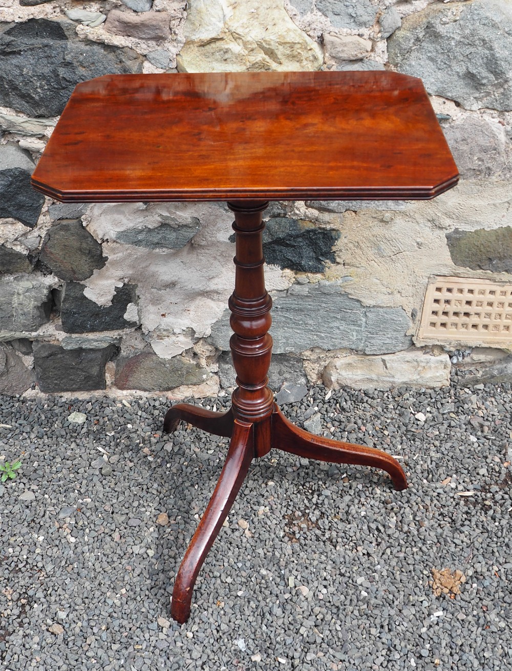 Georgian Mahogany Tripod Wine Table