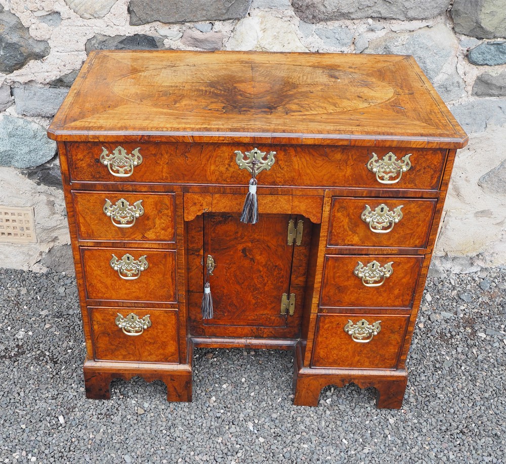 Stunning George 1st Burr Walnut Desk