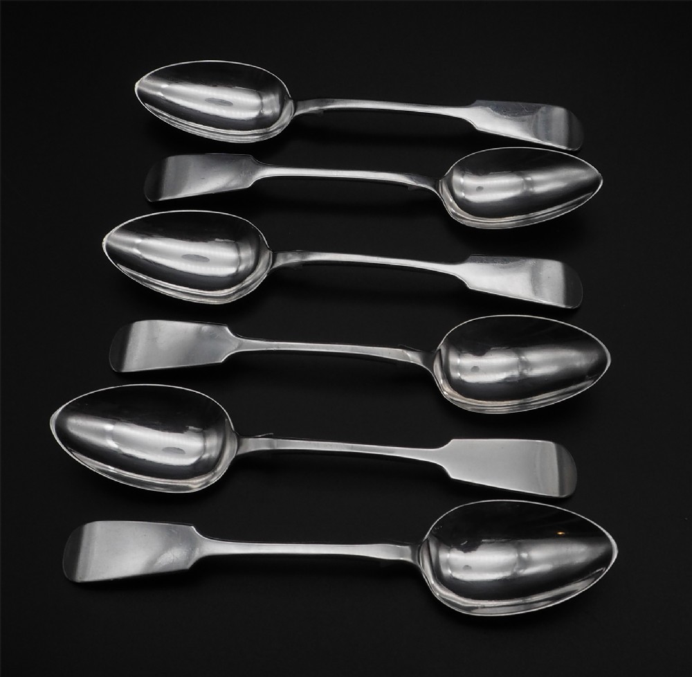 Fine Set of 6 Dundee Silver Teaspoons