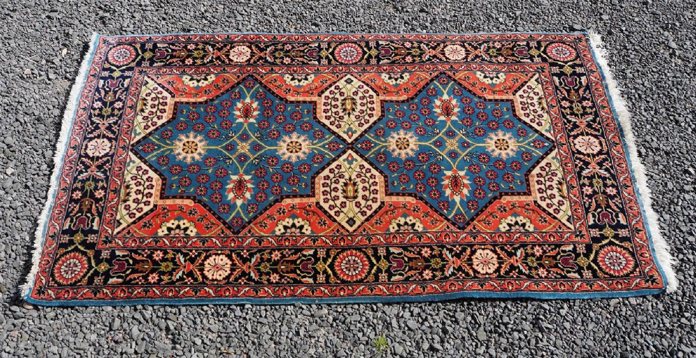 Fine Quality Persian Wool Rug