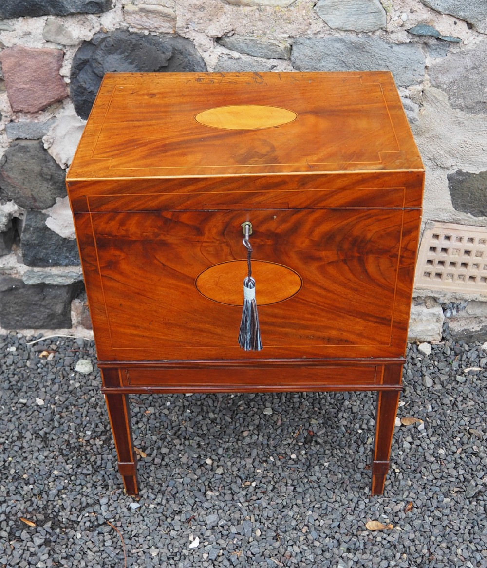 Georgian Scottish Mahogany Cellarette  