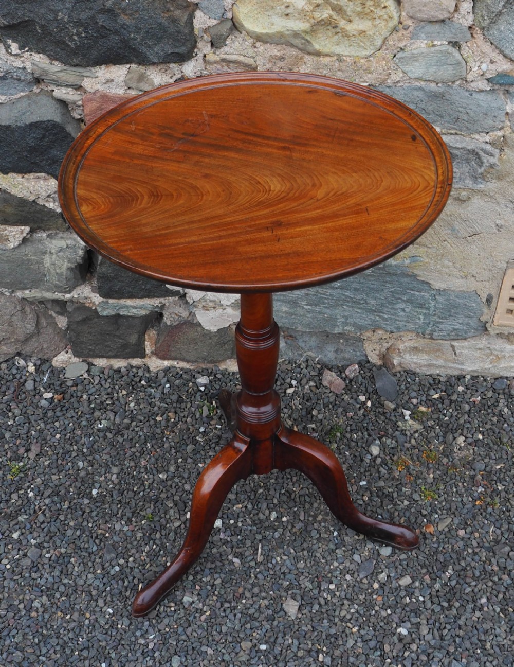 Georgian Dish Top Tripod Table