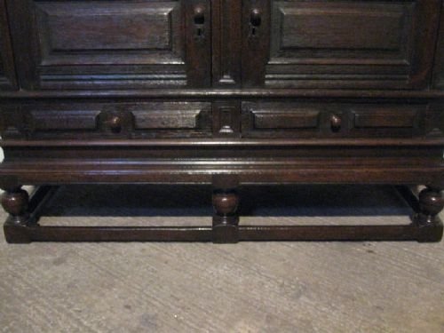 fig 1. ANTIQUE GEORGIAN COUNTRY OAK SIDEBOARD DRESSER C1760
