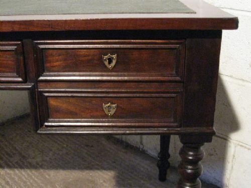 fig 1. ANTIQUE EDWARDIAN MAHOGANY WRITING DESK C1900