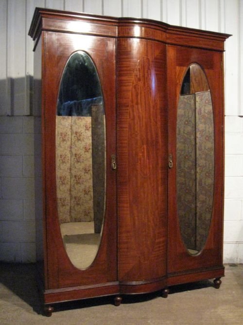 Antique Edwardian Inlaid Mahogany Bow Front Double Wardrobe C1900 Wt140/3.12