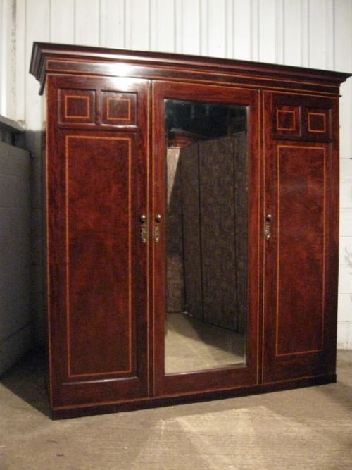 Superb Antique Edwardian Mahogany Inlaid Triple Wardrobe Compactum C1900 Wdb200/27.1
