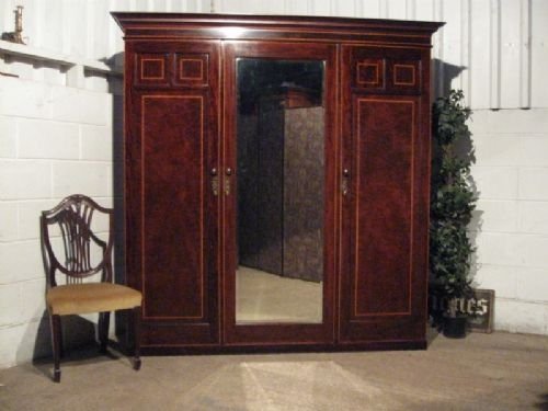 fig 1. SUPERB ANTIQUE EDWARDIAN MAHOGANY INLAID TRIPLE WARDROBE COMPACTUM C1900 WDB200/27.1