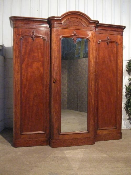Antique Victorian Mahogany Breakfront Triple Wardrobe Compactum C1860 Wdb4615-6/27.3