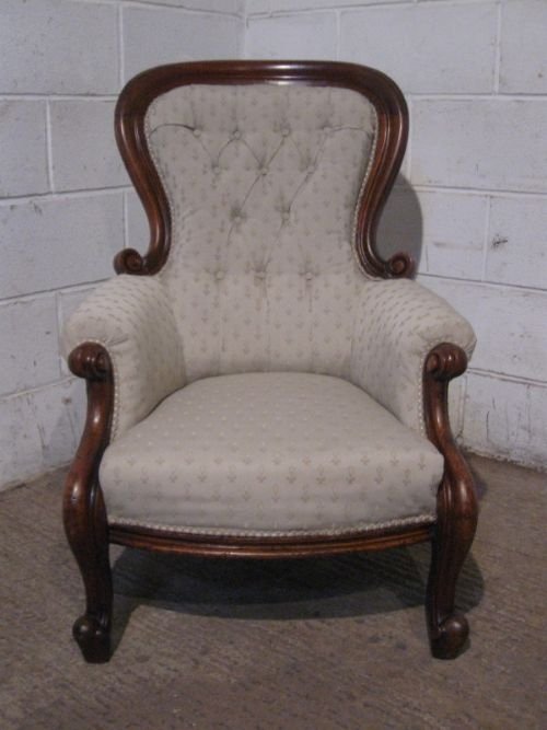 Superb Large Victorian Mahogany Spoon Back Reupholstered Salon Armchair C1860 Wdb165/28.4