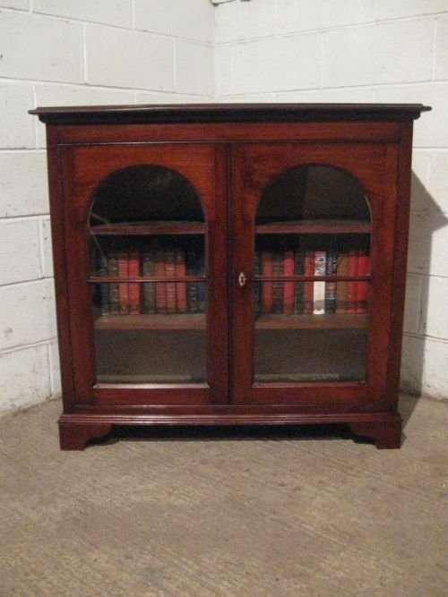fig 1. ANTIQUE EARLY VICTORIAN MAHOGANY GLAZED BOOKCASE C1840 WDB4754/12.5