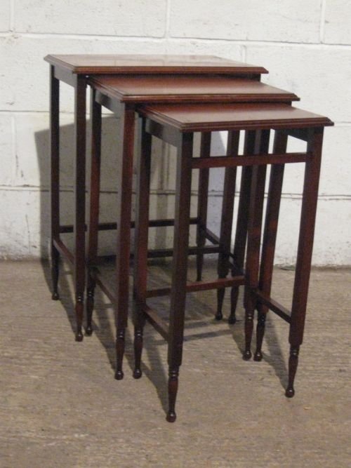 Set of Three Antique Edwardian Mahogany Nest of Tables C1900 Wprv40/18.5