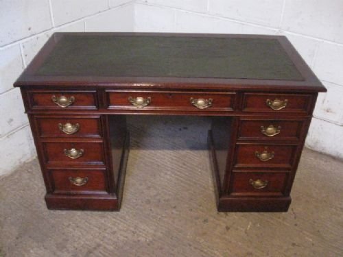 fig 1. ANTIQUE VICTORIAN MAHOGANY PEDASTAL KNEEHOLE DESK C1880 WDB140/19.5